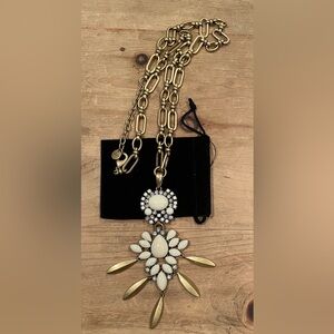 Stella & Dot gold, diamond ivory Statement Necklace neutral dressy or casual